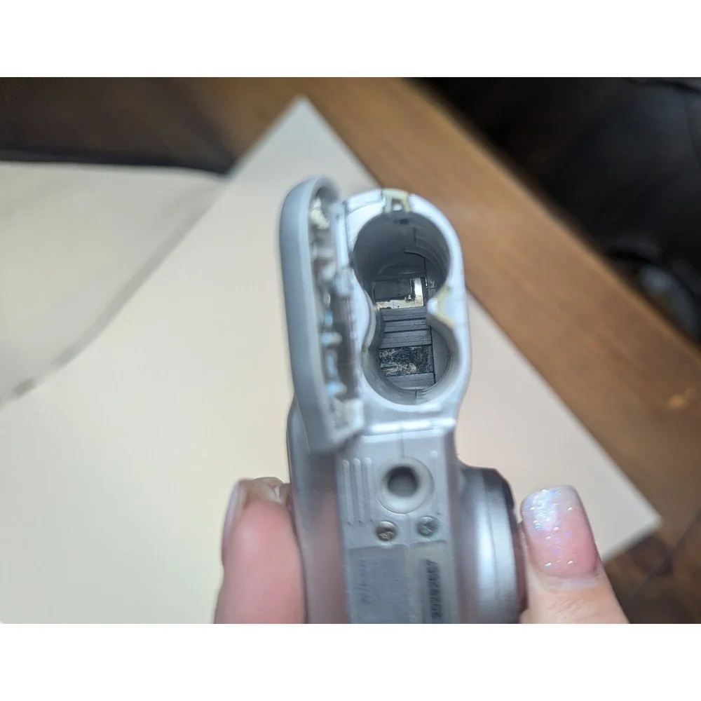 Nikon Coolpix L4 Silver 4.0MP 3x Optical Zoom Digital Compact Camera PARTS ONLY